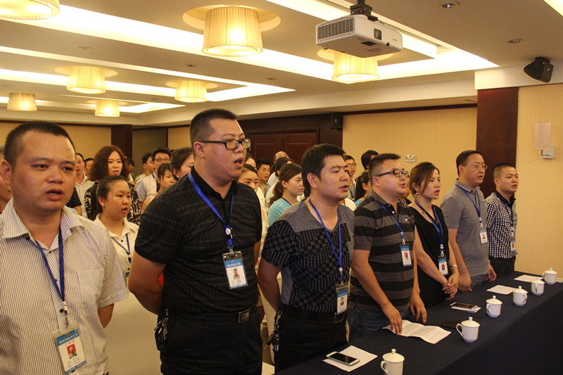 乘風(fēng)破浪，再創(chuàng)輝煌——新思路裝飾召開七月工