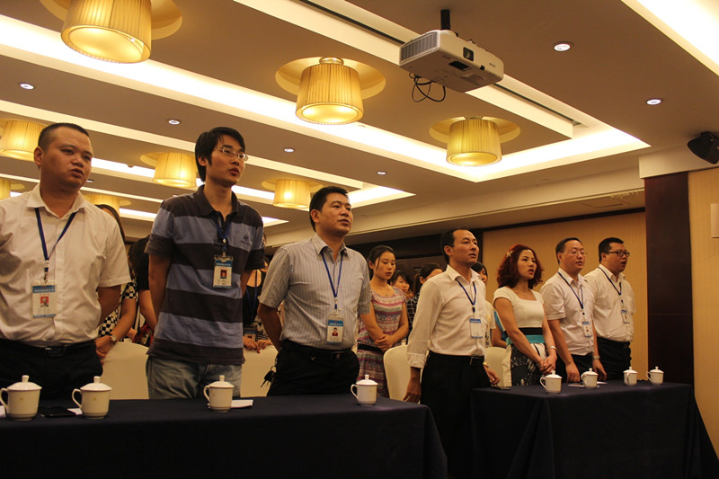 堅(jiān)定信心，再創(chuàng)奇跡——新思路裝飾召開八月工